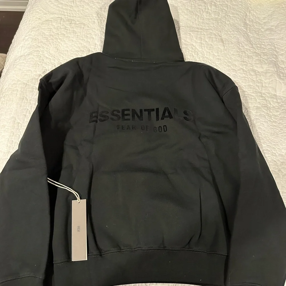 ESSENTIALS HOODIES - Picture 4 of 7